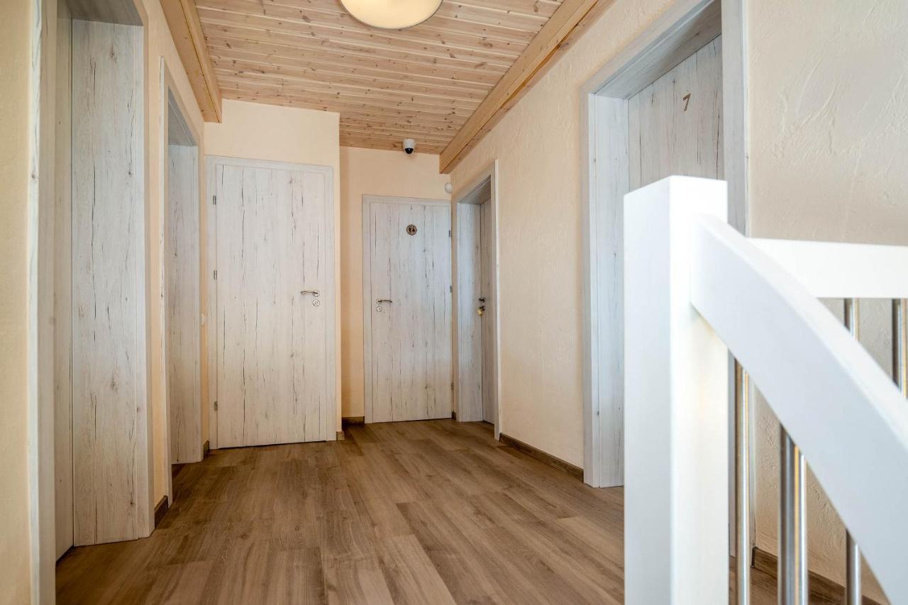 Karklė Kuren Hostel מראה חיצוני תמונה
